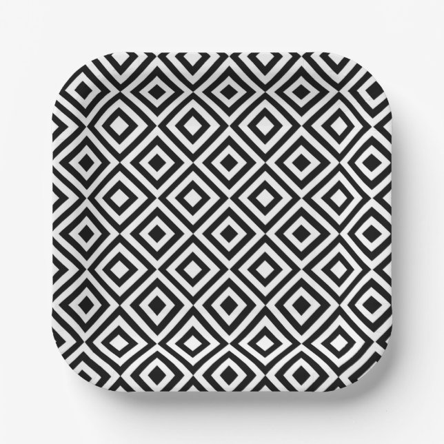 Black and white diamond pattern paper plate (Front)