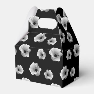 Black and White Elegant Flowers Minimalist Pattern Favour Box