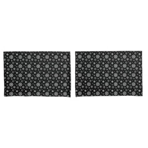 Black And White Elegant Winter Snowflake Pattern Pillowcase