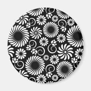 Black and white floral iPhone magnet