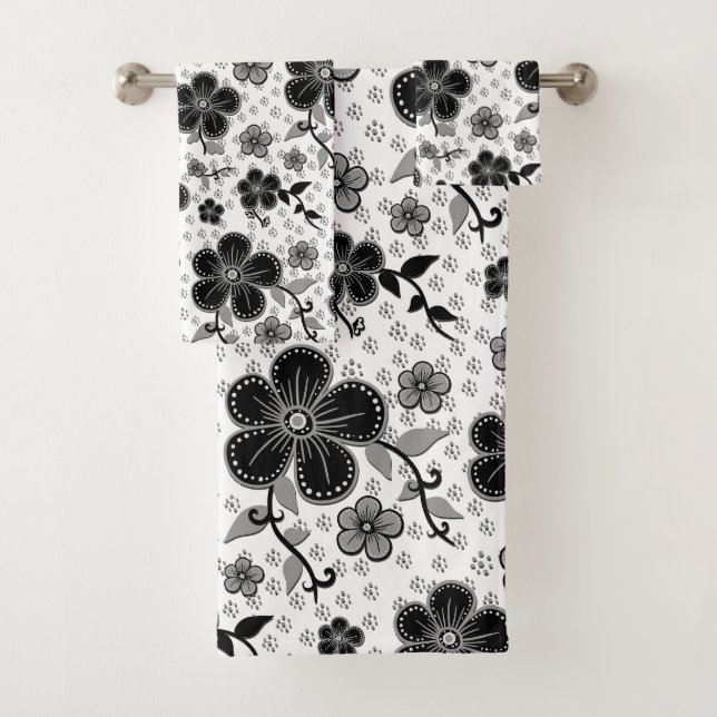 Black and White Floral Print Bath Towel Set (Insitu)