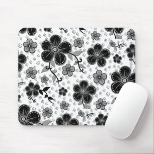 Black and White Floral Print Mouse Pad