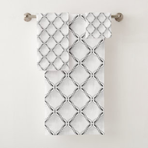Black and white geometric pattern. bath towel set