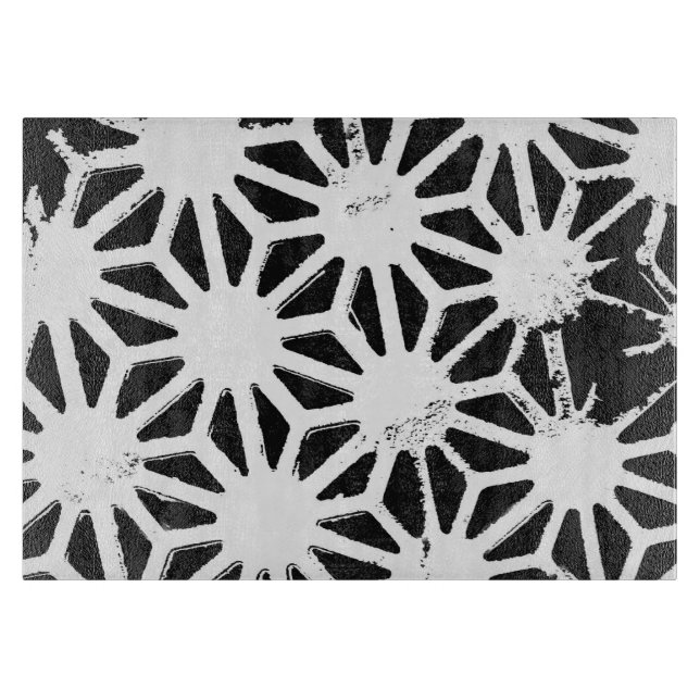 Black and white geometric pattern cutting board (Front)