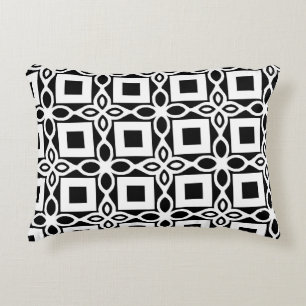 Black and White Geometric Pattern Decorative Cushion