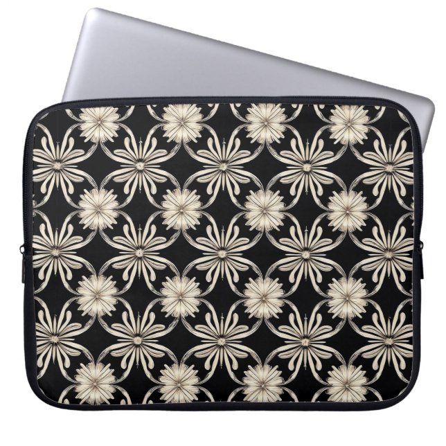 Black and white geometric pattern laptop sleeve (Front)