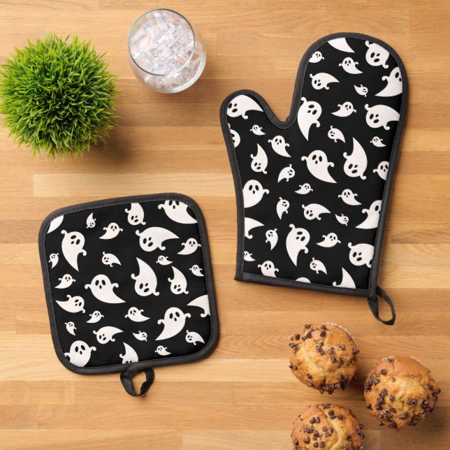 Black And White Ghosts Pattern Halloween Oven Mitt & Pot Holder Set (Top Down)