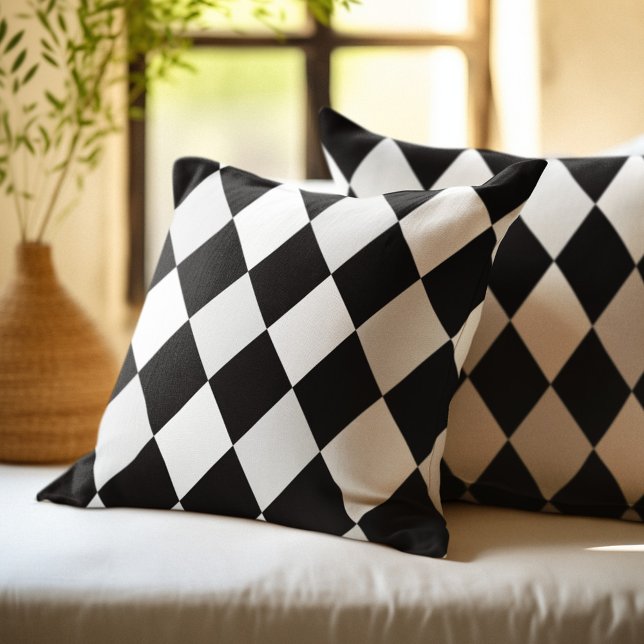 Black and White Harlequin Diamond Pattern Cushion (Creator Uploaded)
