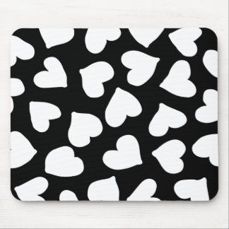 Black and White Heart Pattern Mouse Pad