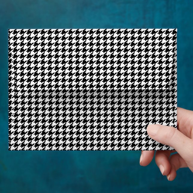 Black and White Houndstooth Plaid Envelope (Hand)