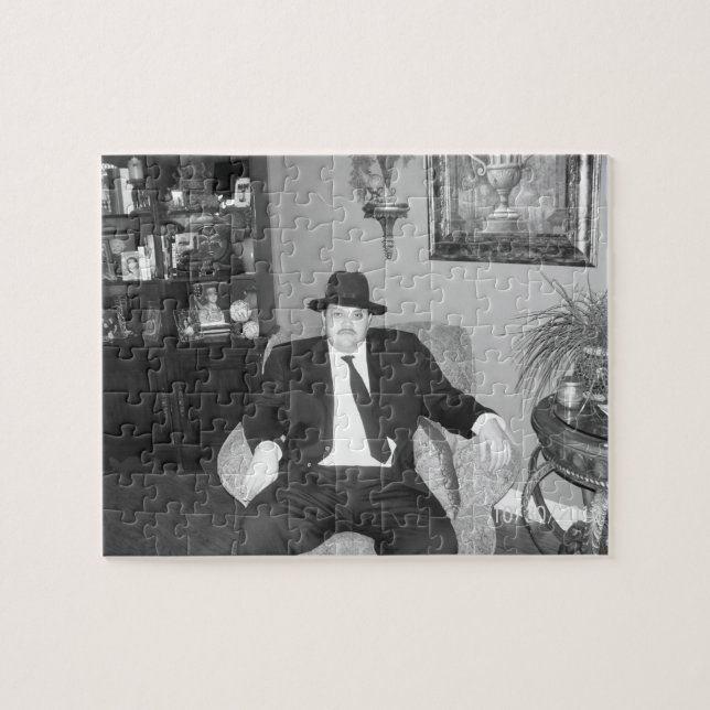 Black and white mafia puzzle (Horizontal)