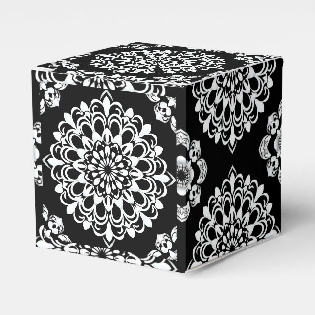 Black and White Mandala Design Favour Box (Front Side)