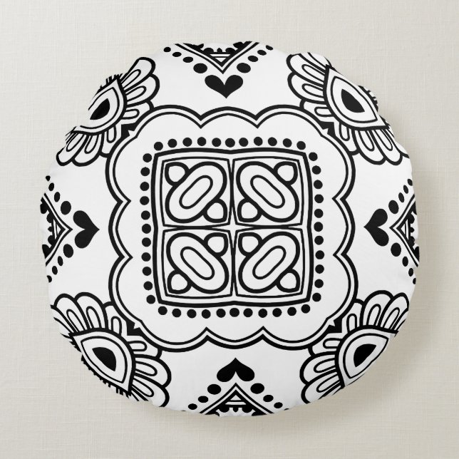 Black and White Mandala Frame Pattern  Round Cushion (Front)