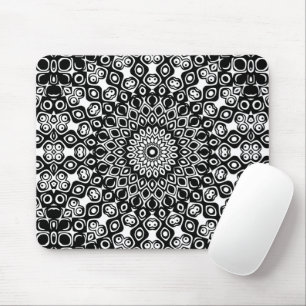 Black and White Mandala Pattern Mouse Pad