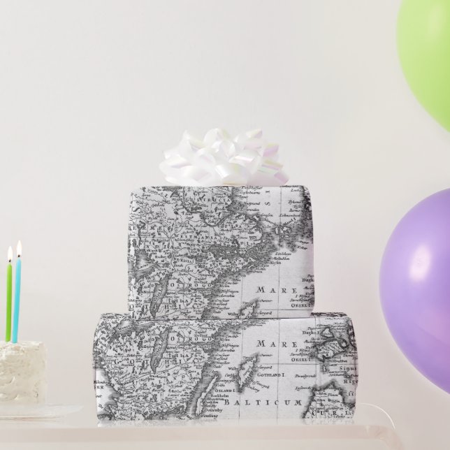 Black and White Map of Scandinavia Gift Wrap (Party Gifts)