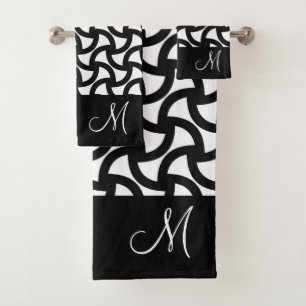 Black and White Modern Elegant Monogram Bath Towel Set