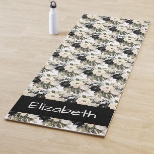Black and White Modern Flowers Yoga Mat