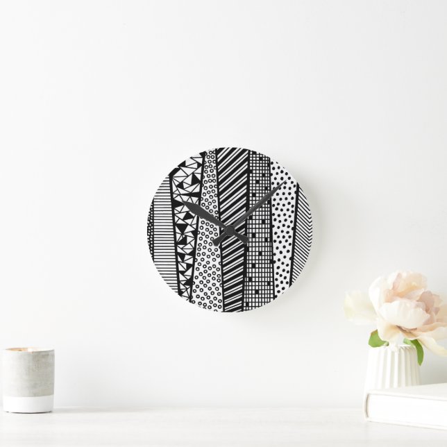 Black and white - modern pattern round clock (Home)