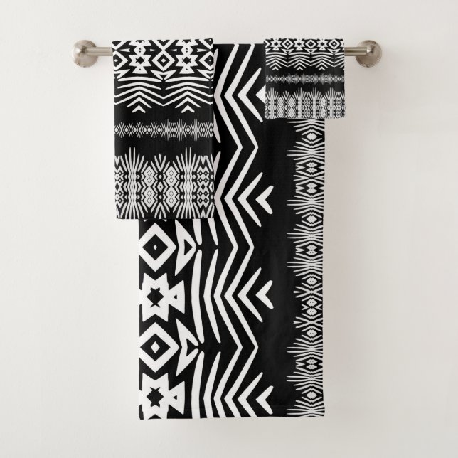 Black and White Mud Cloth  (Insitu)