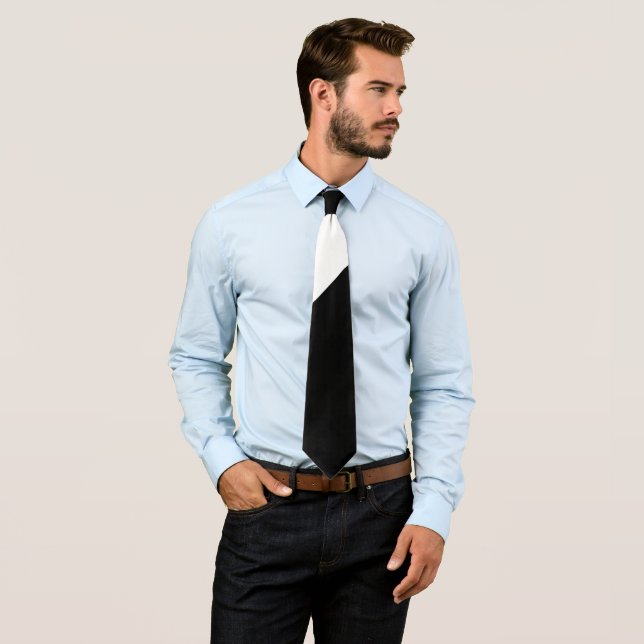 Black and White One-Stripe Tie (In Situ)