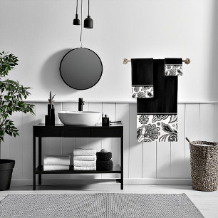 Black and white paislel bath towel set