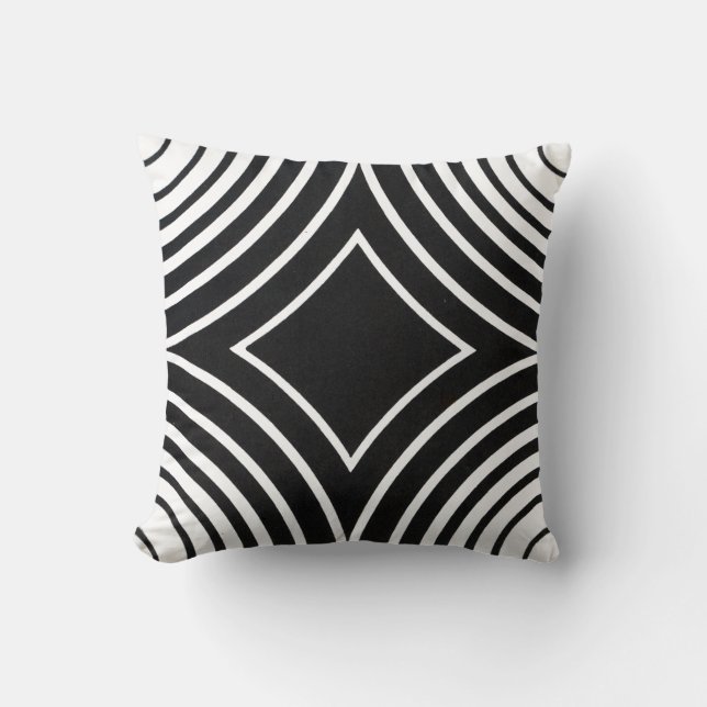 Black and White Pattern Pilllow Cushion (Front)