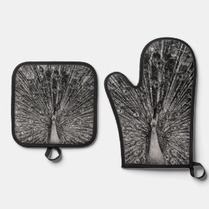 Black and White Peacock Photography Oven Mitt & Pot Holder Set