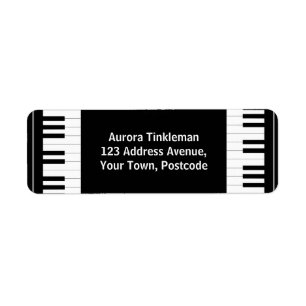 Black and white Piano keys