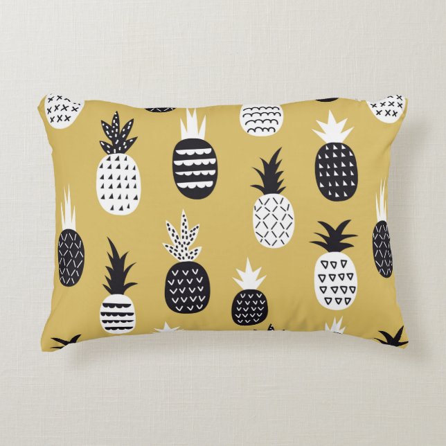Black and white pineapples seamless pattern decorative cushion (Front)