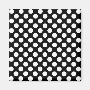 Black and white polka dots pattern magnet