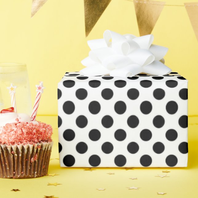 Black and white polka dots wrapping paper (Birthday Party)