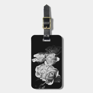 Black and white roses luggage tag