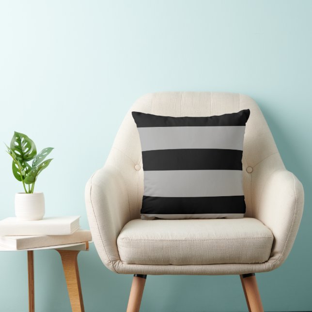Black and white stripes pattern cushion (Chair)