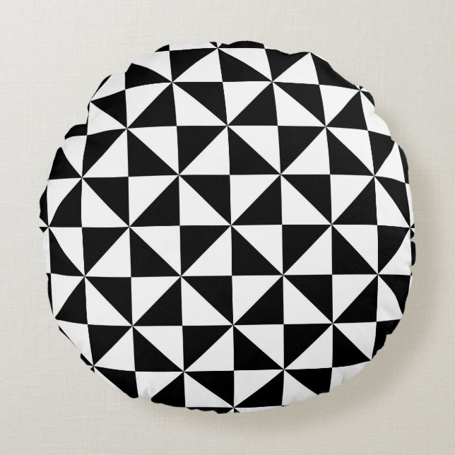 Black And White Triangle Pattern Round Cushion (Front)