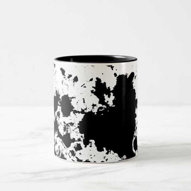 Black and white Two-Tone coffee mug (Center)