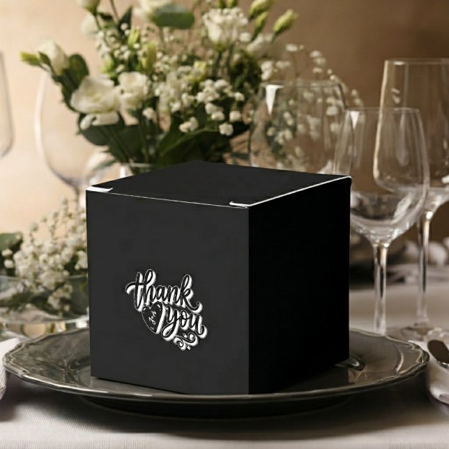Black and White Wedding Favor Box (Black and White Wedding Favor Box)