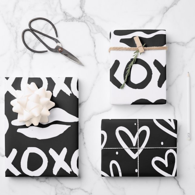 Black and White xoxo lips Wrapping Paper Sheets (Front)