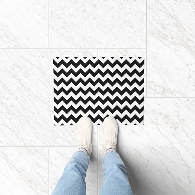Black and White Zigzag Pattern, Chevron Pattern Doormat (Indoor)