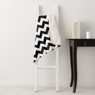 Black and White Zigzag Pattern, Chevron Pattern Sherpa Blanket