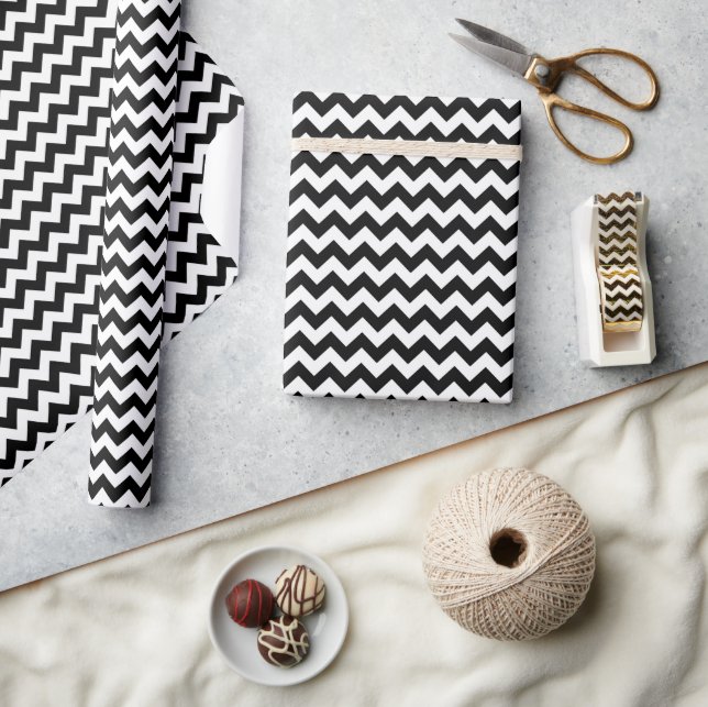 Black and White Zigzag Pattern, Chevron Pattern Wrapping Paper (Crafts)