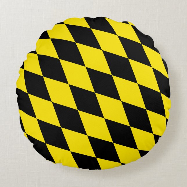 Black and Yellow Bavaria Diamond Flag Pattern Round Cushion (Front)