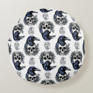 Black Bird On a Skull Goth Pattern Design Round Cushion