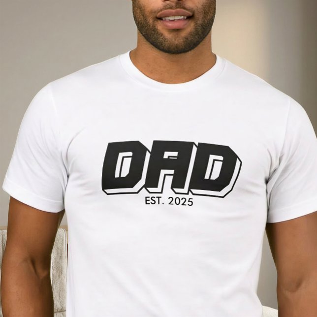 Black Bold Dad Established Typography T-Shirt (Creator Uploaded)