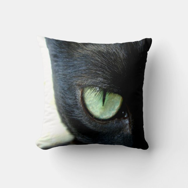 Black Cat Eye Cushion (Front)