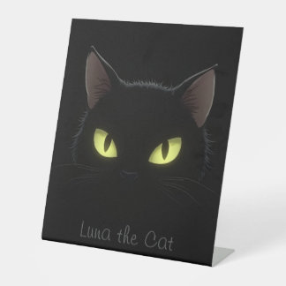 Black Cat Pedestal Sign – (Dark background)