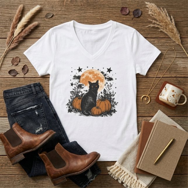 Black Cat Pumpkin Halloween T-Shirt (Creator Uploaded)