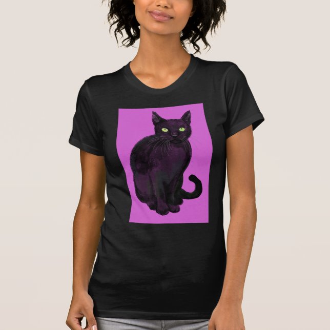Black cat with fuchsia background T-Shirt (Front)