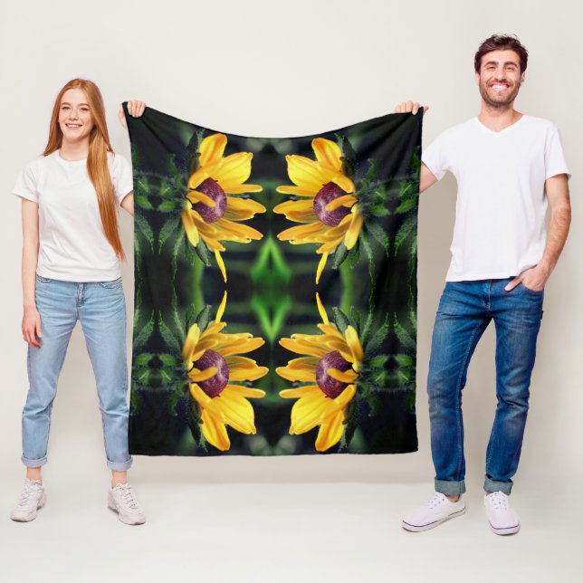 Black Eyed Susan Flower Unfolding Pattern  Fleece Blanket (In Situ)
