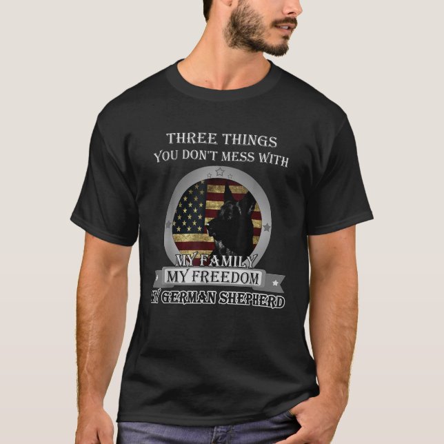 Black German Shepherd American flag Three Things y T-Shirt (Front)