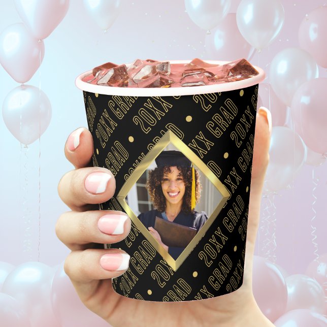 Black & Gold Beveled Photo Graduation Year Paper Cups (Black & Gold Beveled Photo Graduation Year Paper Cups)